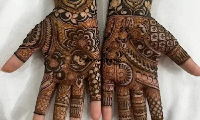 Shanti Mehndi artist